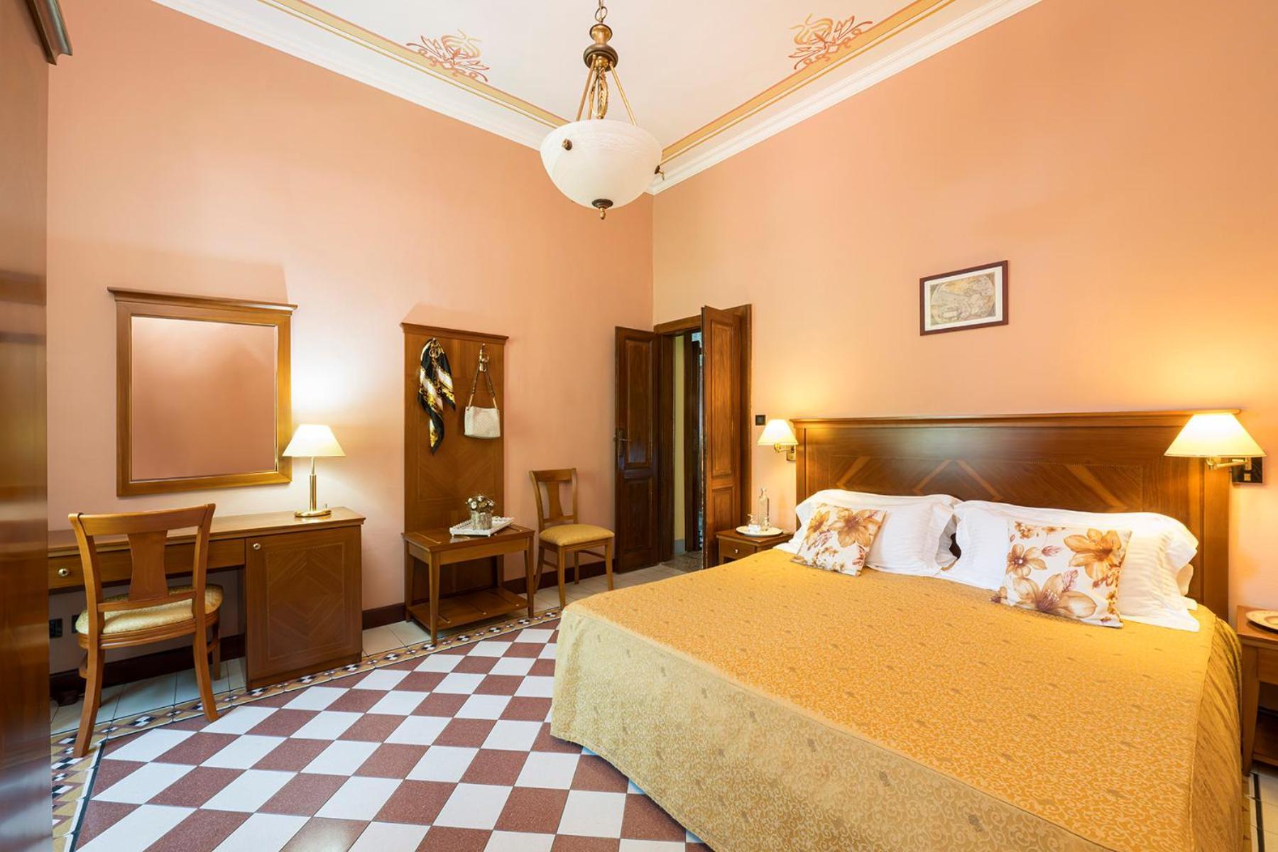 Hotel La Rondinella Cannero Riviera Exterior photo